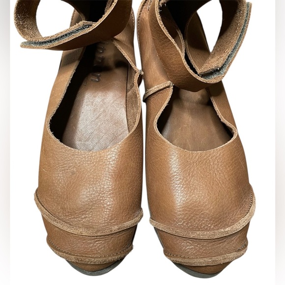 Trippen Carol Wedge Pumps in Brown Size 40/ US 9 Woman’s Ankle Straps - Picture 10 of 15